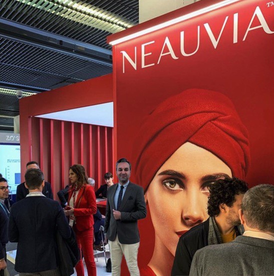 dr.seyedahmad mohammadi-neauvia Dr. Seyed Ahmad Mohammadi, Dubai Derma’da — “The Geometry of Beauty” projesinin kurucusu, estetik tıpta bilimi ve yapay zekâyı birleştiriyor.
