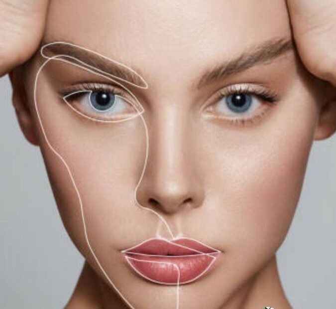 «چهره طبیعی یک خانم جوان بدون آرایش در نور ملایم، نماد ادراک زیبایی ذهنی»